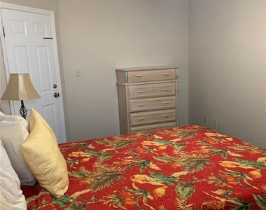 2777 N Poinciana Boulevard - Photo Thumbnail 4