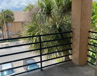 5213 Via Hacienda Circle - Photo Thumbnail 10