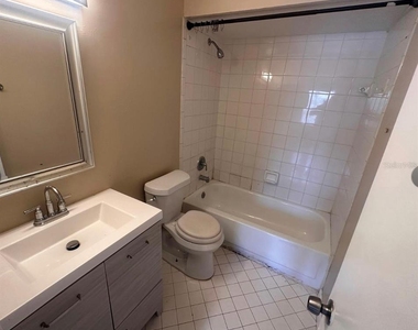 5213 Via Hacienda Circle - Photo Thumbnail 3