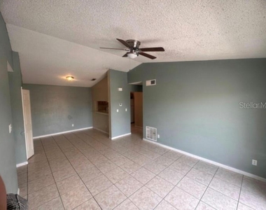 5213 Via Hacienda Circle - Photo Thumbnail 8