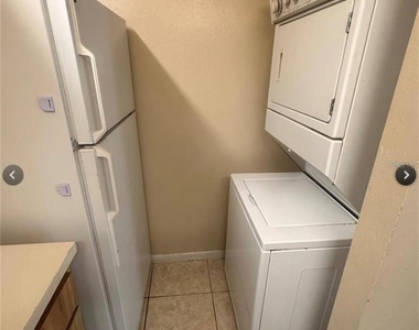 5213 Via Hacienda Circle - Photo Thumbnail 6