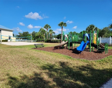 2080 Heritage Key Boulevard - Photo Thumbnail 27