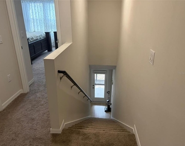 3840 King Hill Drive - Photo Thumbnail 15