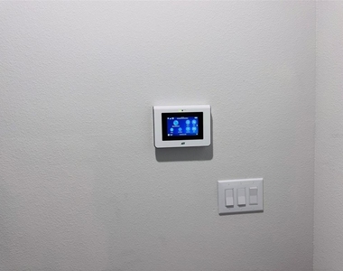 3840 King Hill Drive - Photo Thumbnail 10
