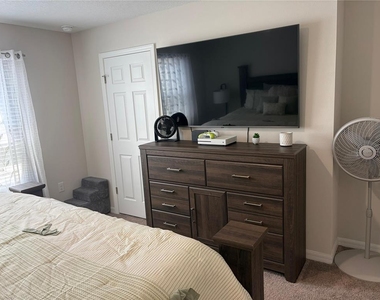 3840 King Hill Drive - Photo Thumbnail 18
