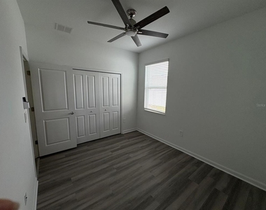 2710 Slash Way - Photo Thumbnail 12