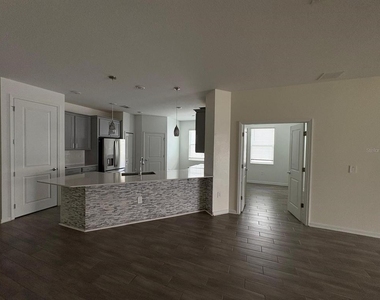 2710 Slash Way - Photo Thumbnail 2