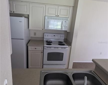 1222 Bermuda Lakes Lane - Photo Thumbnail 11