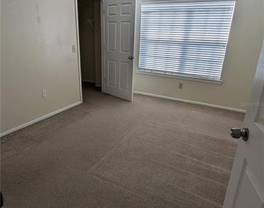 1222 Bermuda Lakes Lane - Photo Thumbnail 18