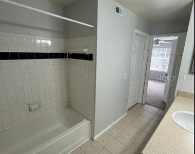 1222 Bermuda Lakes Lane - Photo Thumbnail 32