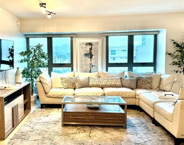 103 De Diego Avenue - Photo Thumbnail 1