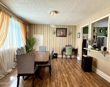 149 Gouge Street - Photo Thumbnail 5