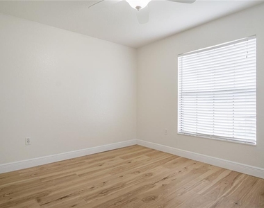 1207 Coda Court - Photo Thumbnail 22