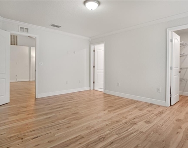 1207 Coda Court - Photo Thumbnail 16