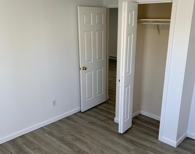 404 Railroad Avenue - Photo Thumbnail 8