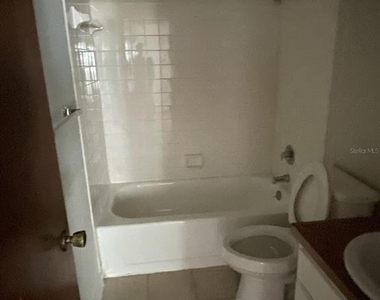 2001 San Marcos Drive Se - Photo Thumbnail 1