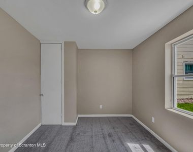 314 Willow - Photo Thumbnail 2