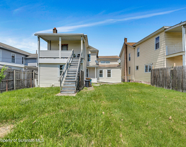 314 Willow - Photo Thumbnail 9