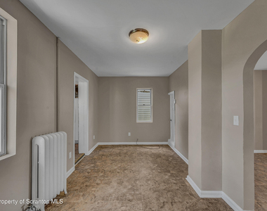 314 Willow - Photo Thumbnail 12