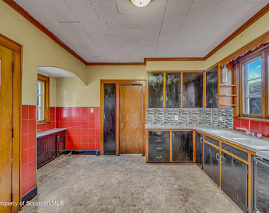 314 Willow - Photo Thumbnail 16