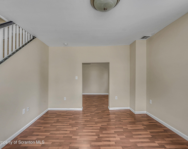 538 River Street - Photo Thumbnail 5