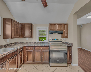 538 River Street - Photo Thumbnail 9
