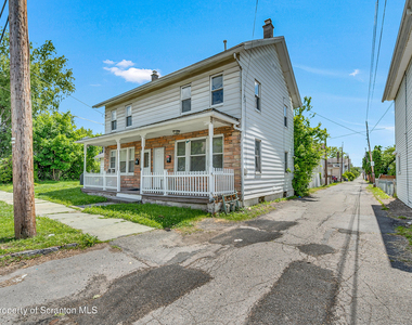 538 River Street - Photo Thumbnail 14