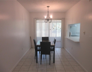 2410 Se 16th Avenue - Photo Thumbnail 5
