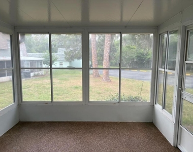2410 Se 16th Avenue - Photo Thumbnail 12