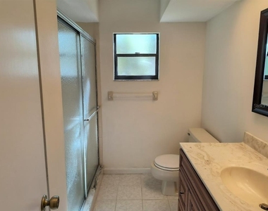 9731 Sw 200th Court - Photo Thumbnail 11