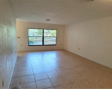 9731 Sw 200th Court - Photo Thumbnail 4
