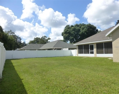 1311 Se 39th Court - Photo Thumbnail 19