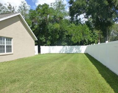 1311 Se 39th Court - Photo Thumbnail 20