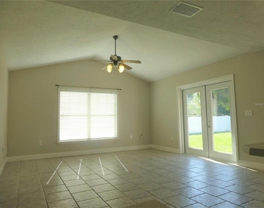 1311 Se 39th Court - Photo Thumbnail 12
