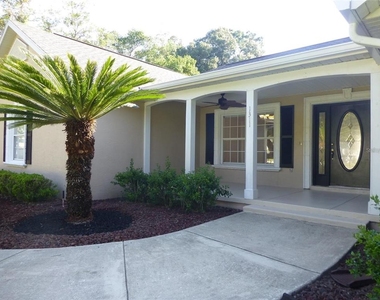 1311 Se 39th Court - Photo Thumbnail 1