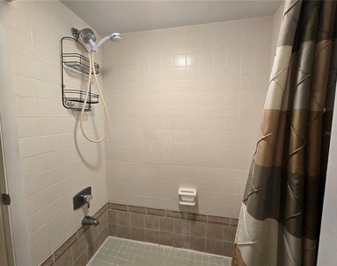 608 Midway Drive - Photo Thumbnail 13