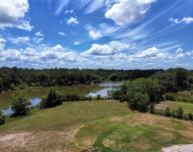 608 Midway Drive - Photo Thumbnail 25