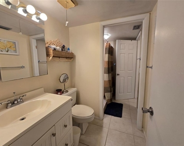 608 Midway Drive - Photo Thumbnail 10