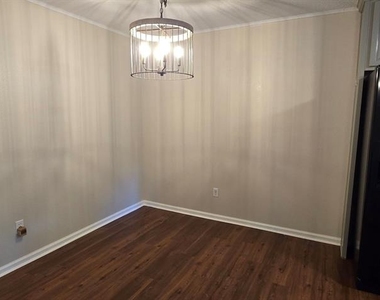 5401 Nw 63rd Place - Photo Thumbnail 4