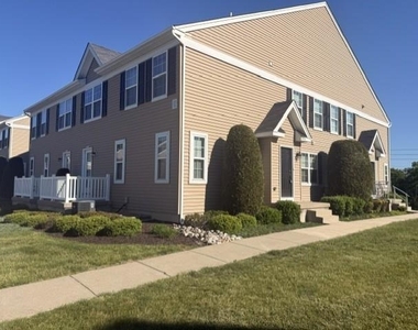 5993 Valley Forge Drive - Photo Thumbnail 3