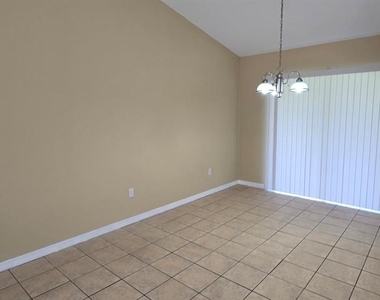 7 Pine Run Terrace - Photo Thumbnail 8