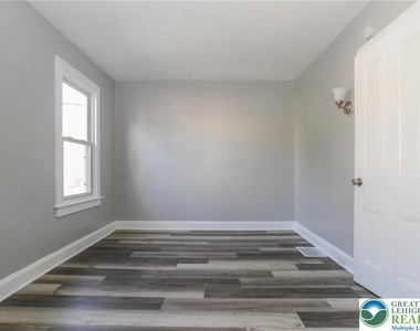 35 N 7th - Photo Thumbnail 11