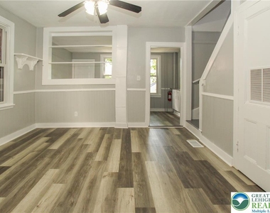 35 N 7th - Photo Thumbnail 2