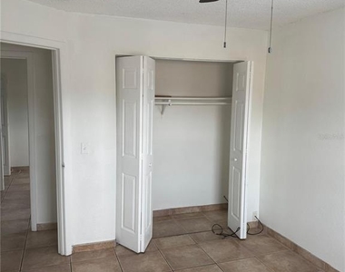 712 Michigan Ct - Photo Thumbnail 4