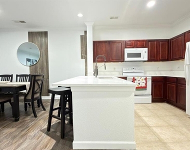 1301 Tuscan Terrace - Photo Thumbnail 32
