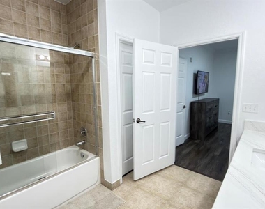 1301 Tuscan Terrace - Photo Thumbnail 31