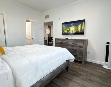 1301 Tuscan Terrace - Photo Thumbnail 22