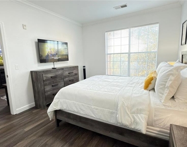 1301 Tuscan Terrace - Photo Thumbnail 9