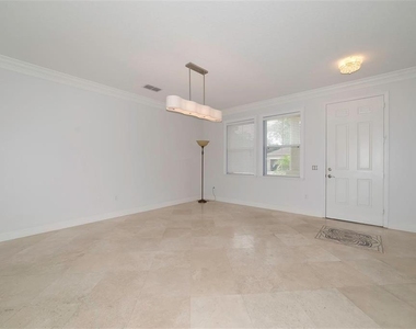 10124 Malpas Point - Photo Thumbnail 4