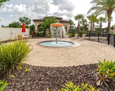 10124 Malpas Point - Photo Thumbnail 33